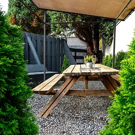 Neueroeffnung Liro *