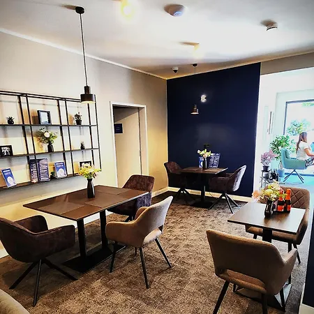 Neueroeffnung Liro *