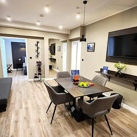 Otel Neueroeffnung Liro Mönchengladbach