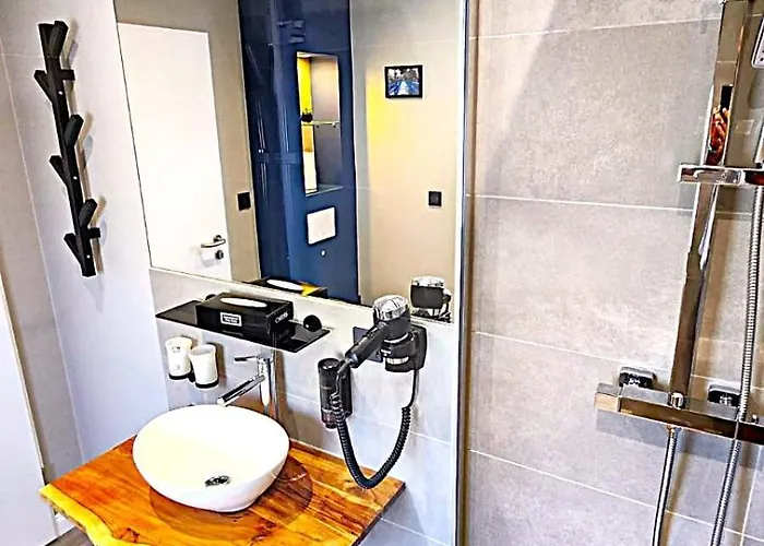 Liro فندق بوروسيا مونشنغلادباخ